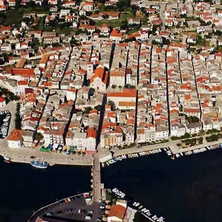 Stunning House In Pag Dalmatia, Croatia